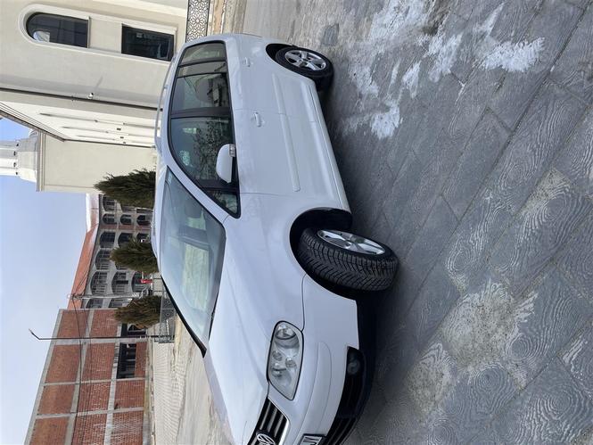 Touran 2.0 Automatic