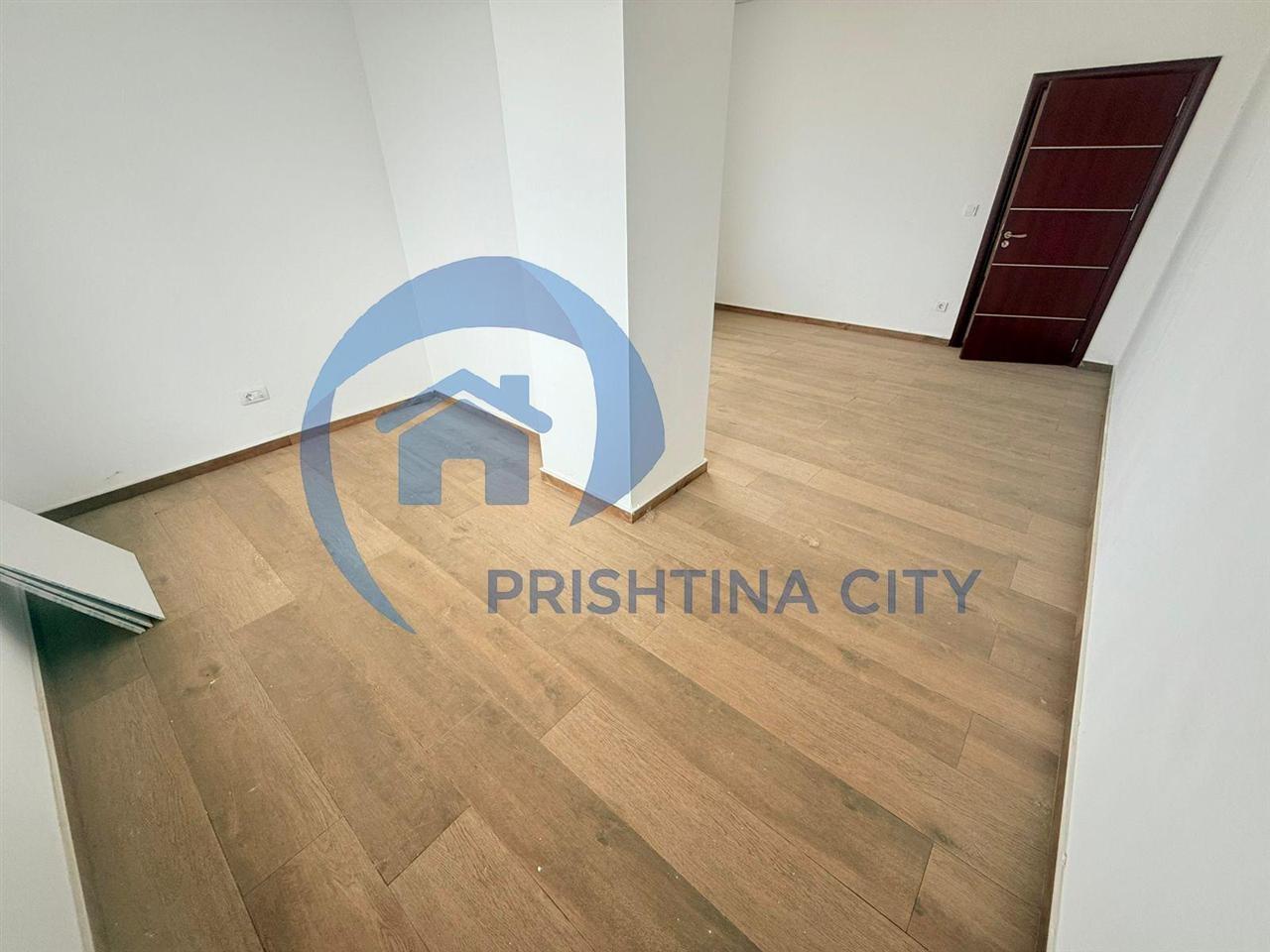 -Qira-Zyre-te-Prishtina-e-Re-te-Gjykata-Mbi-Rest--Oktapod