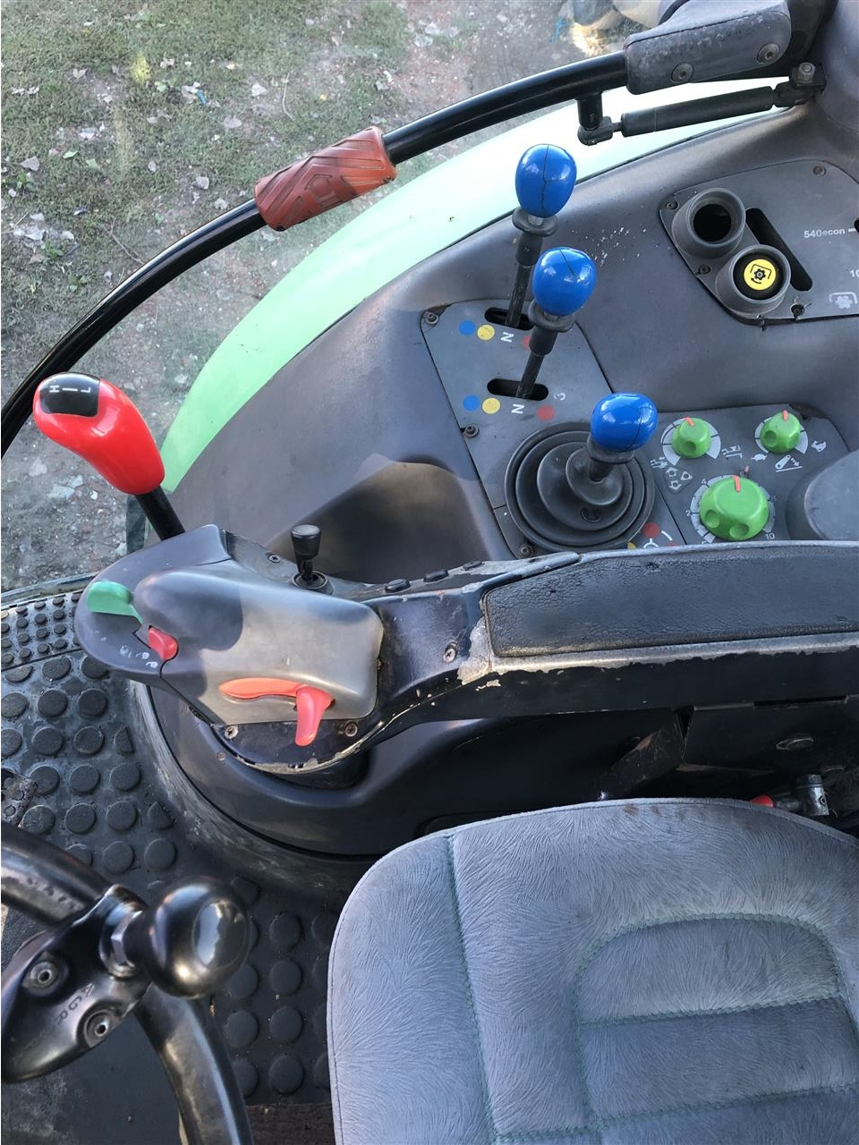 deutz-agrotron-200