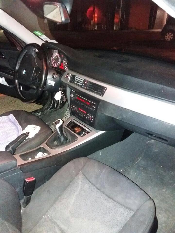 BMW-320