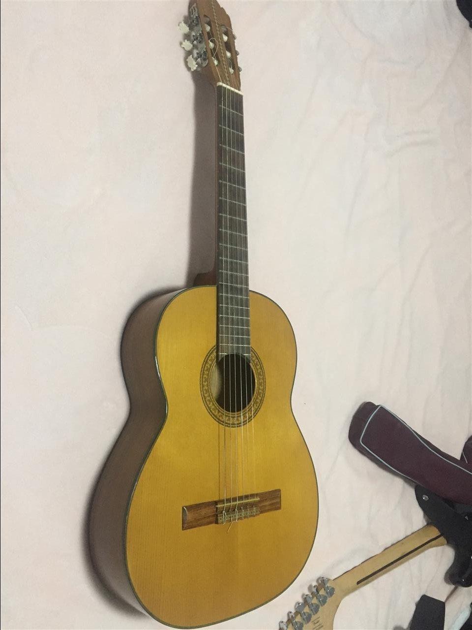 Gitare-Klasike