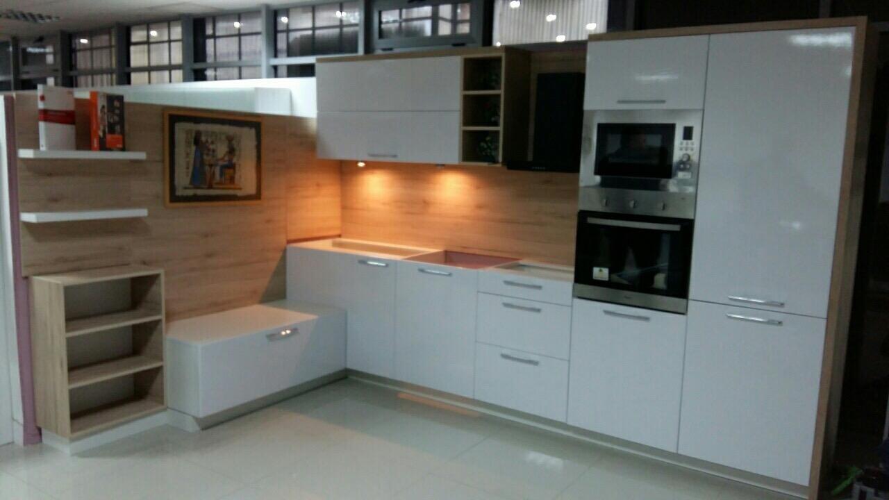 Dimi-Decor--