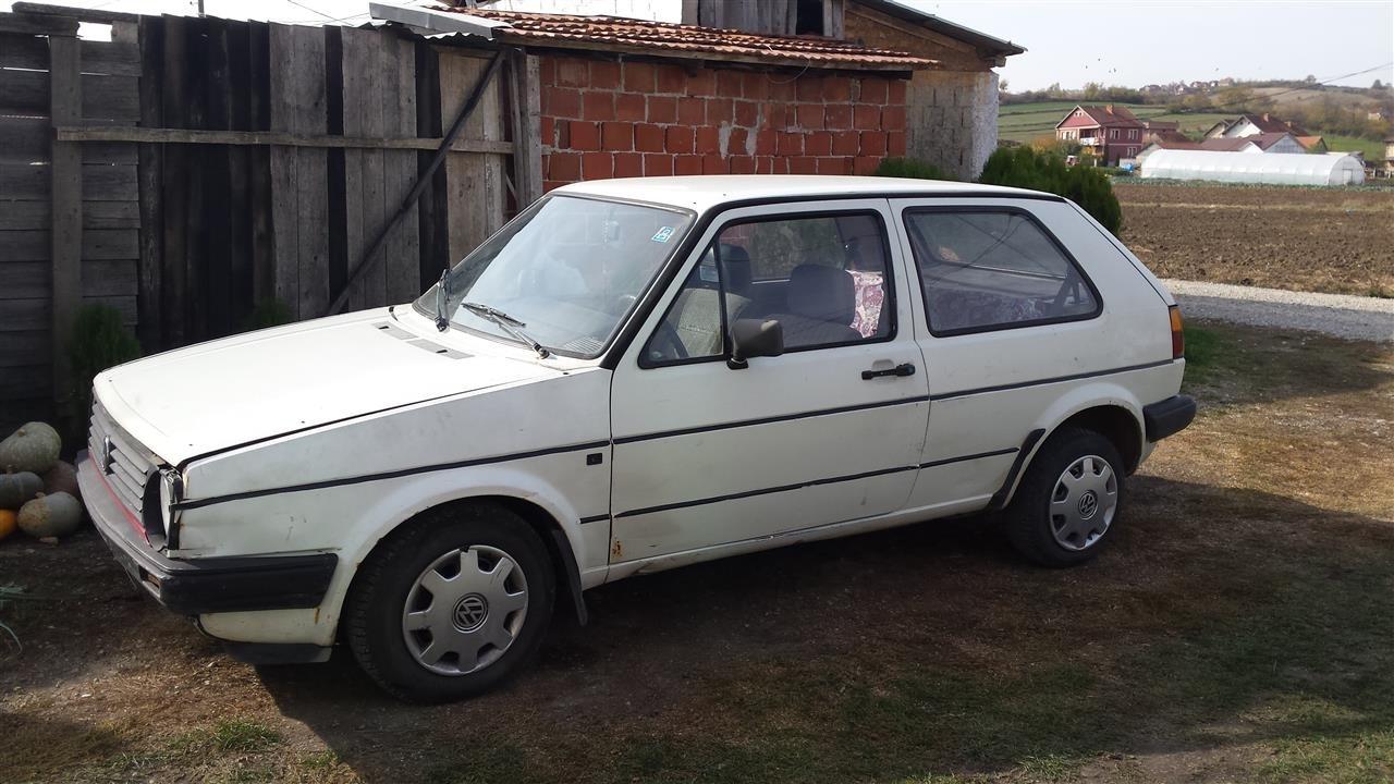VW-GOLF-2