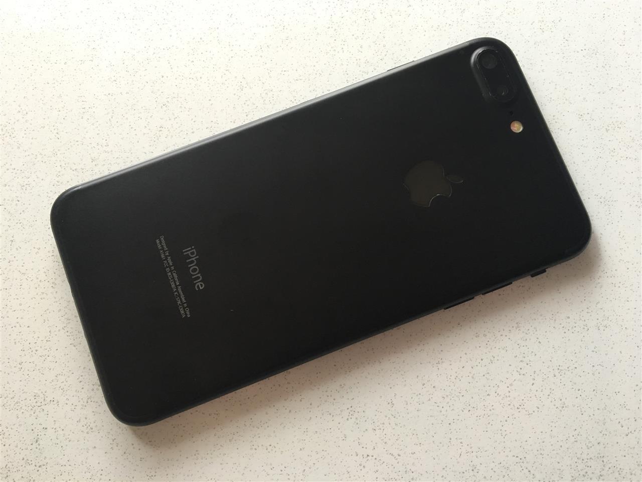 iPhone-7-Plus-viber-facebook-