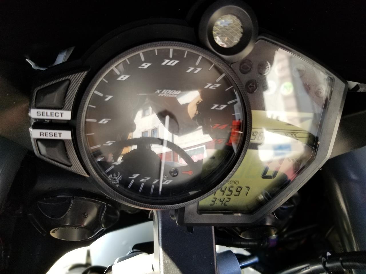 Yamaha-R1