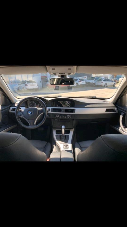 Bmw--320d-