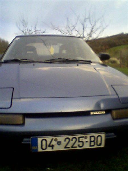 Mazda-323F