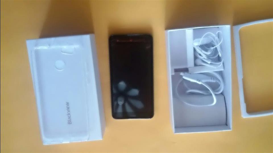 Shes-blackview-E7