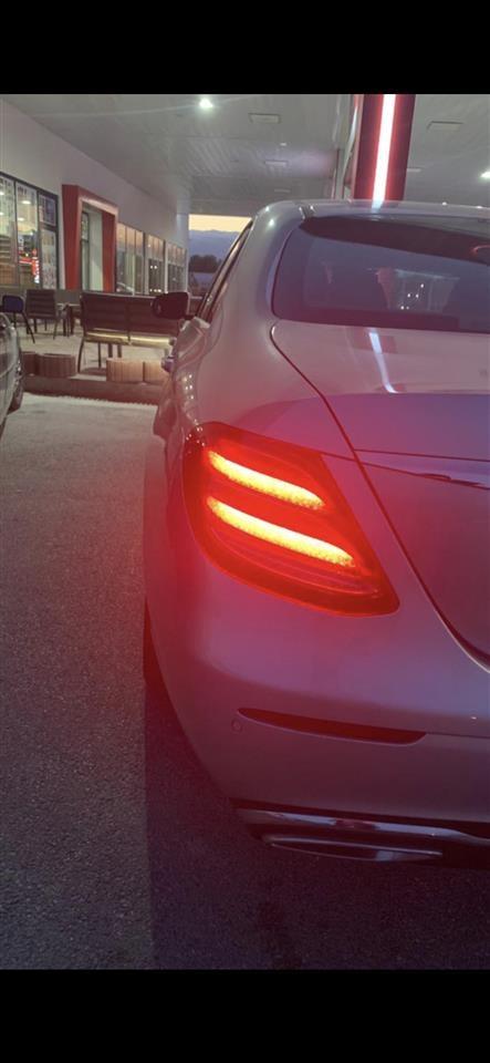 Mercedes-benz-E-class