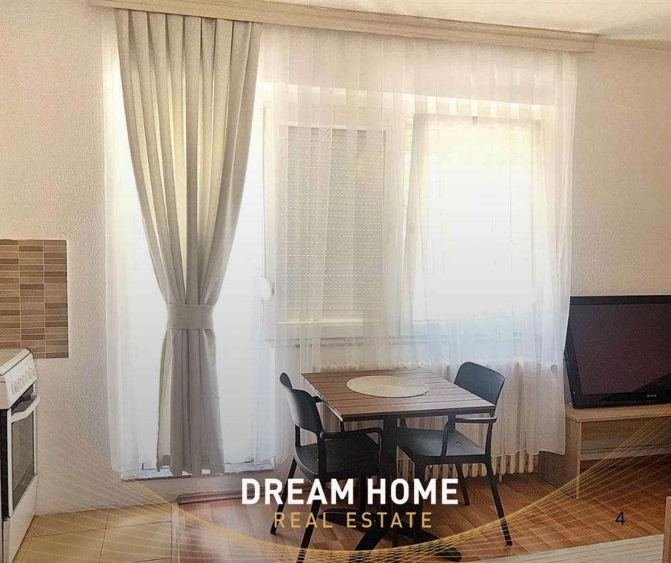 Ofrohet-me-Qira-Banesa-65m2-ne-Breg-te-Diellit-DREAM-HOME