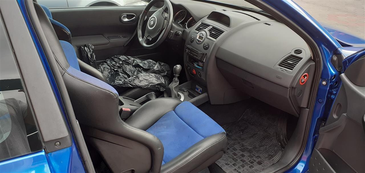 Renault-megane-