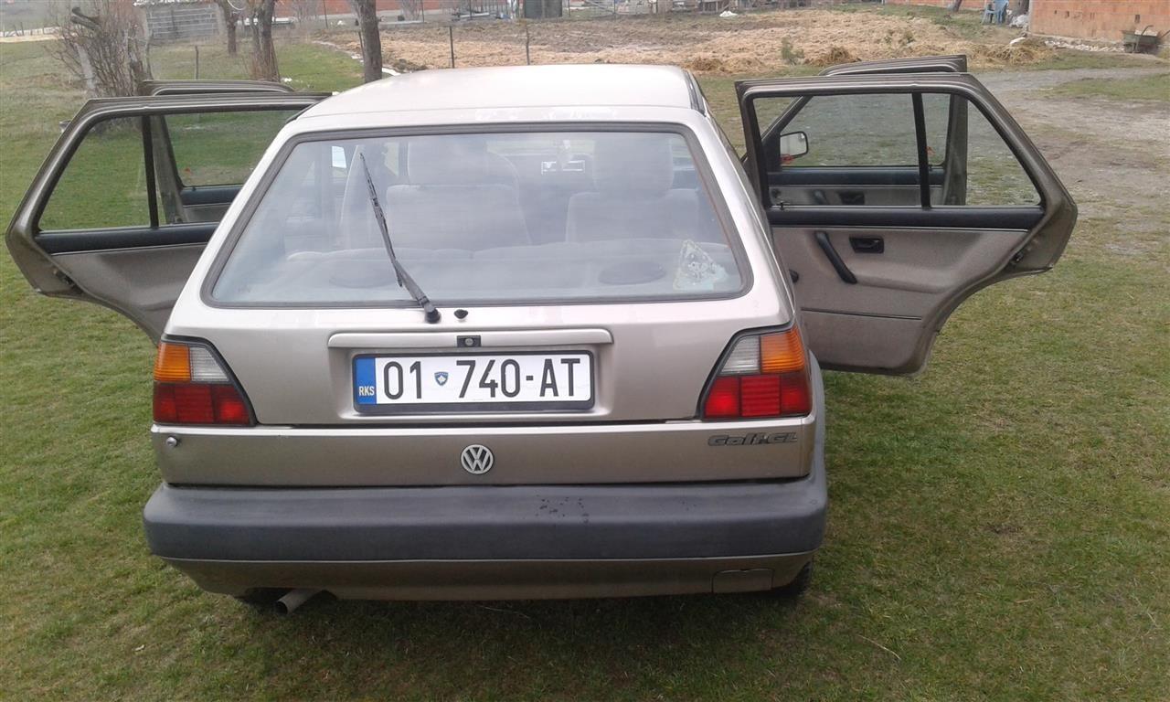 Shes-golf-