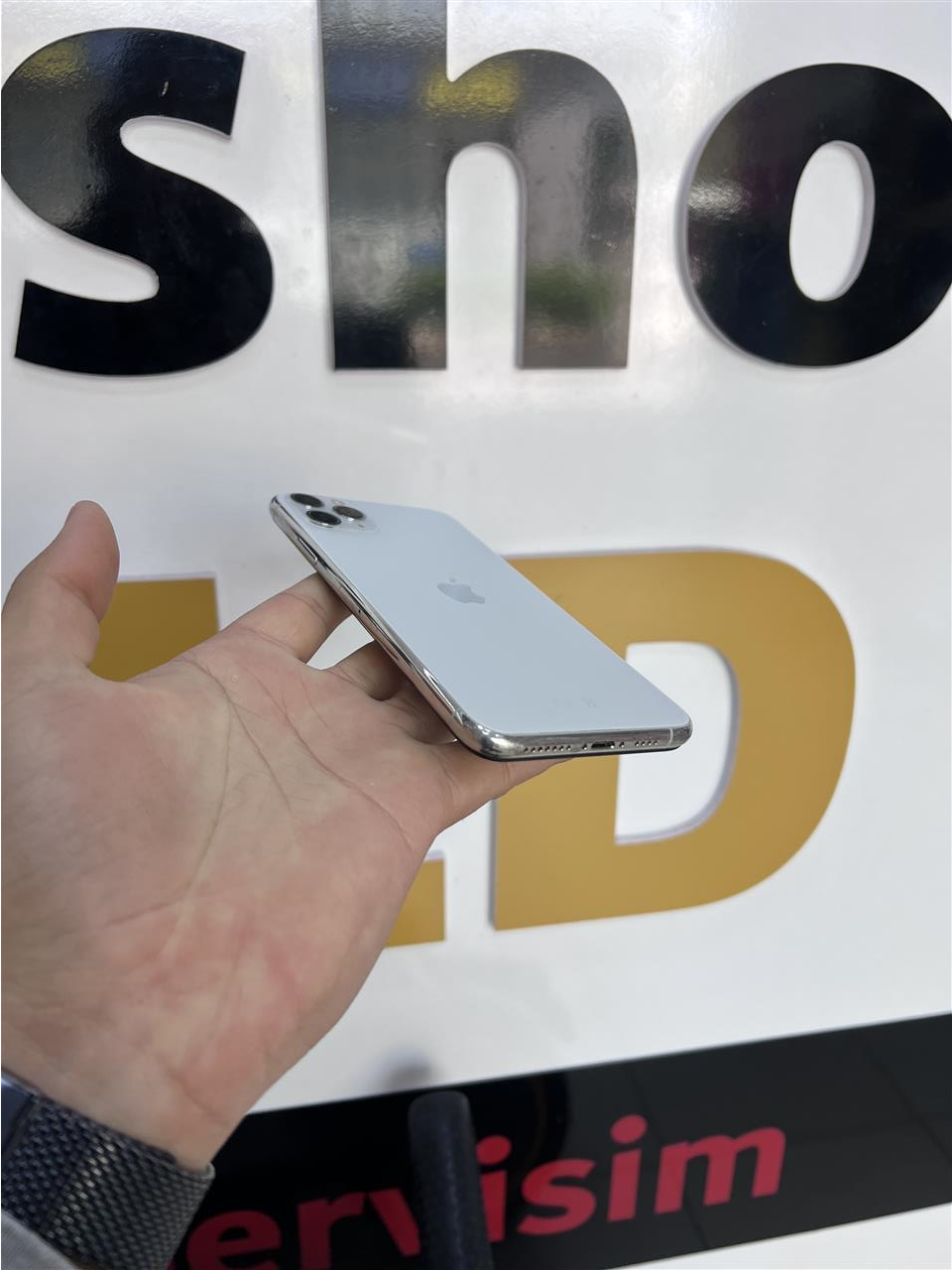 iPhone-11-Pro-Max-Ce-