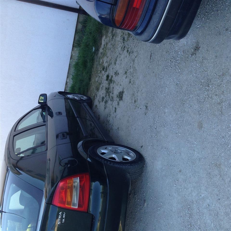 opel--Astra