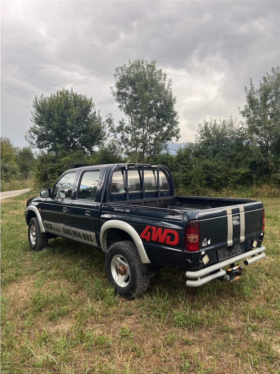 Mazda-B2500