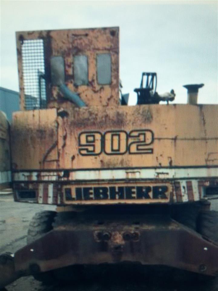 LIEBHERR-A--902