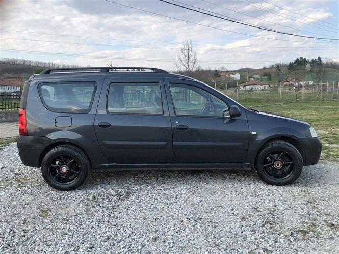 Dacia Logan 