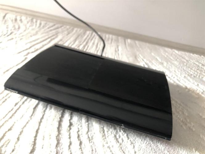 shitet PS3 Super slim 