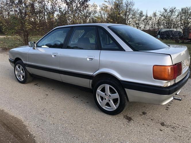 Audi 80