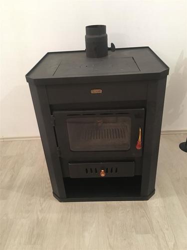 Kamin prity
