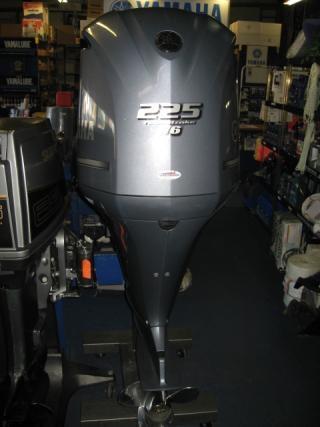 Çift-Jamaha-e-përdorur-4-stroke-225-kf