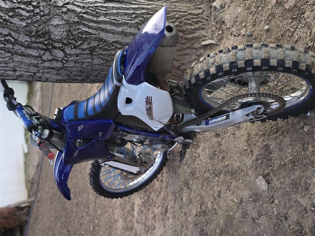 Yamaha-250cc-full-cros