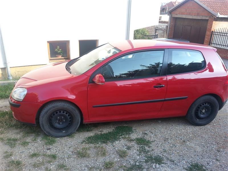 VW-Golf-V--05-