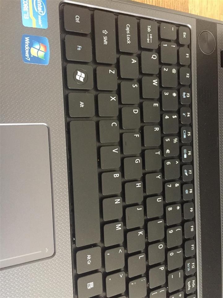 Llaptop-i3