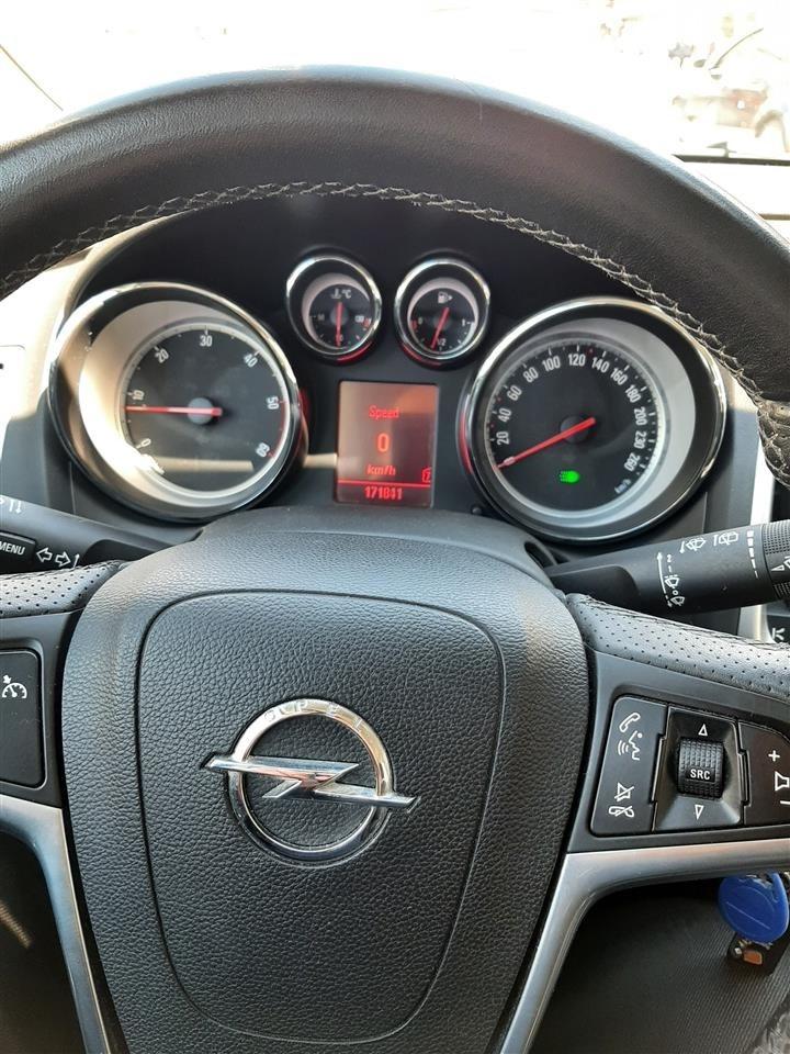 Opel-AstraJ
