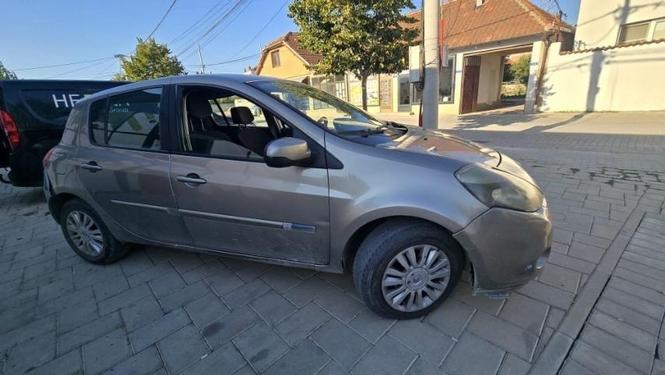 Shitet renault clio 1.9 dizel