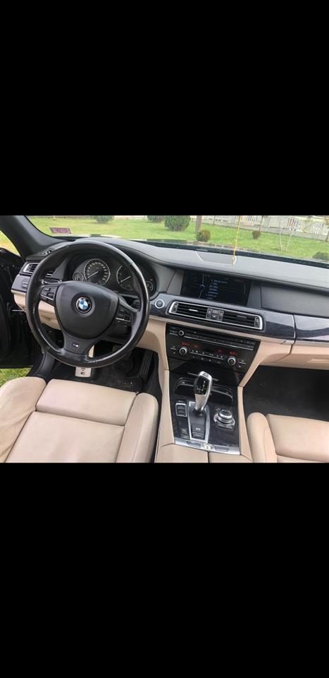 BMW-730D-