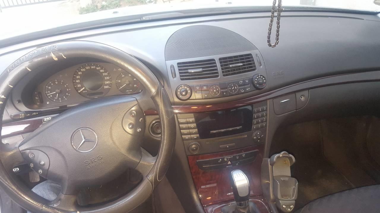 Mercedes-e220