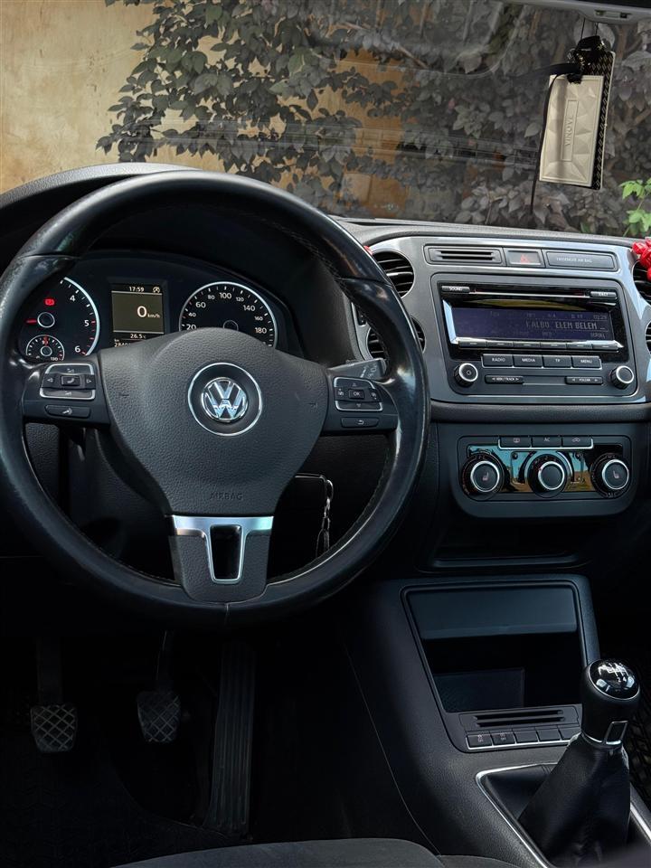 Shitet-Volkswagen-Tiguan-2-0-Tdi-Highline-Me-Doganë----