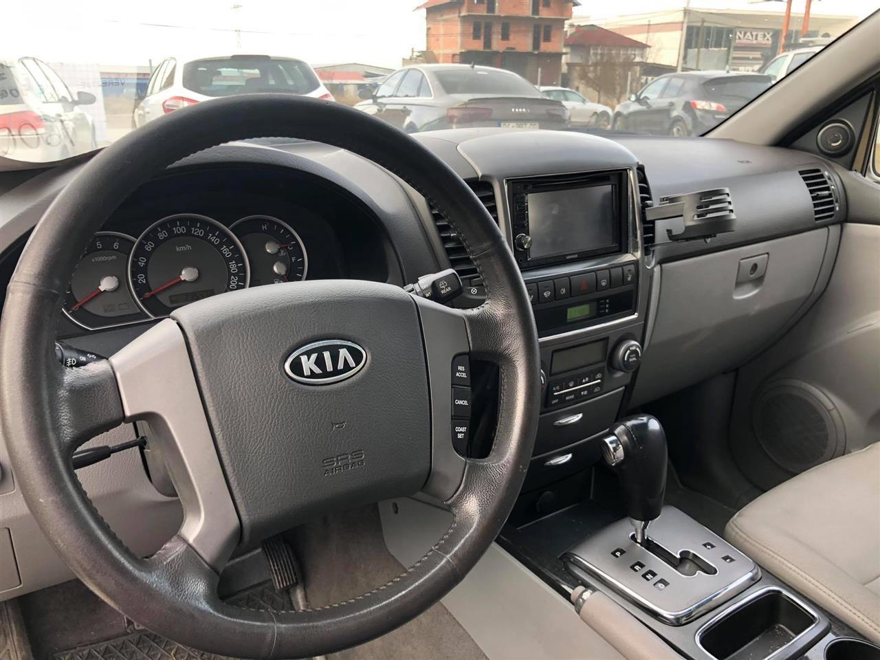 KIA-SORENTO