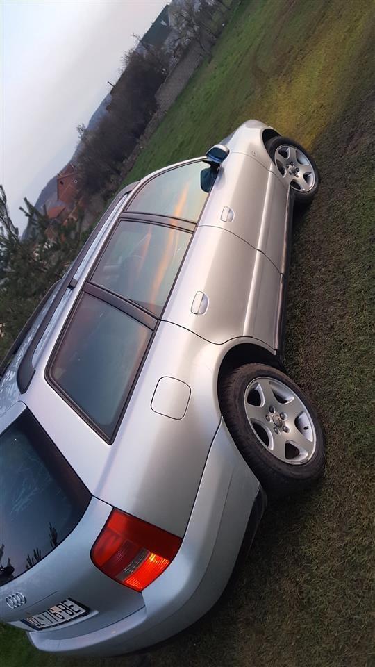 Shitet-Audi-A4-