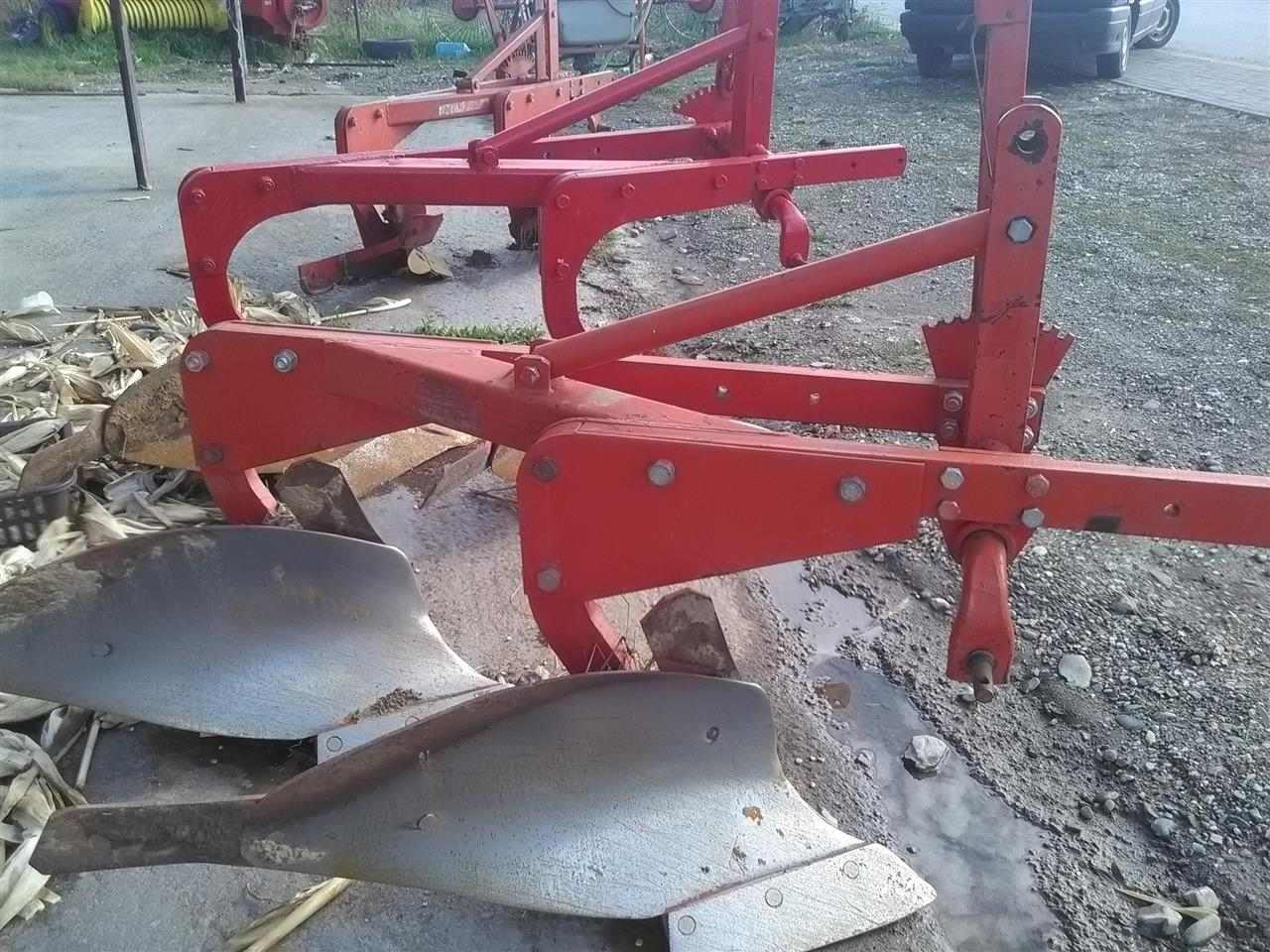 Pllugj-