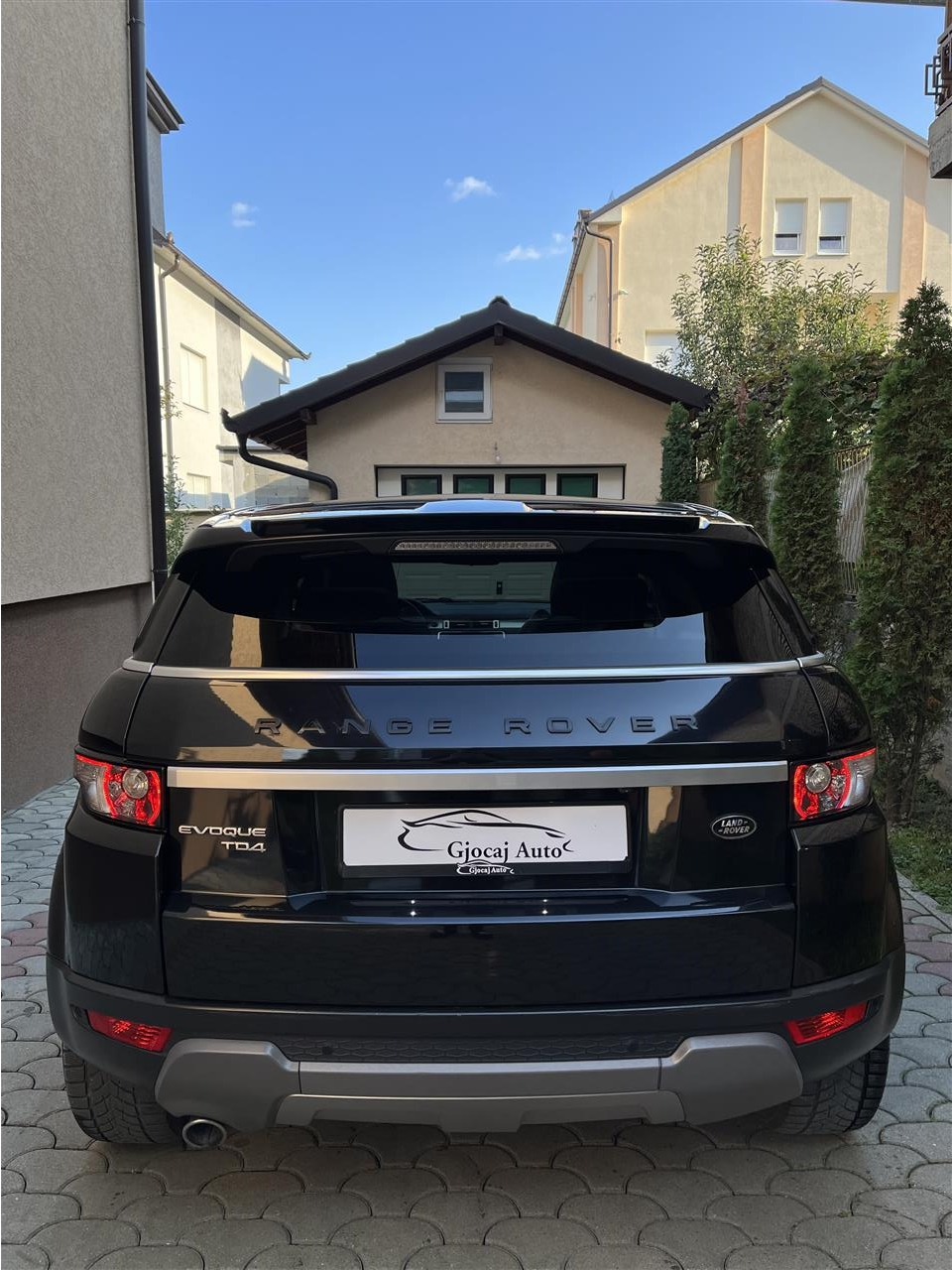 RANGE-ROVER-EVOQUE-