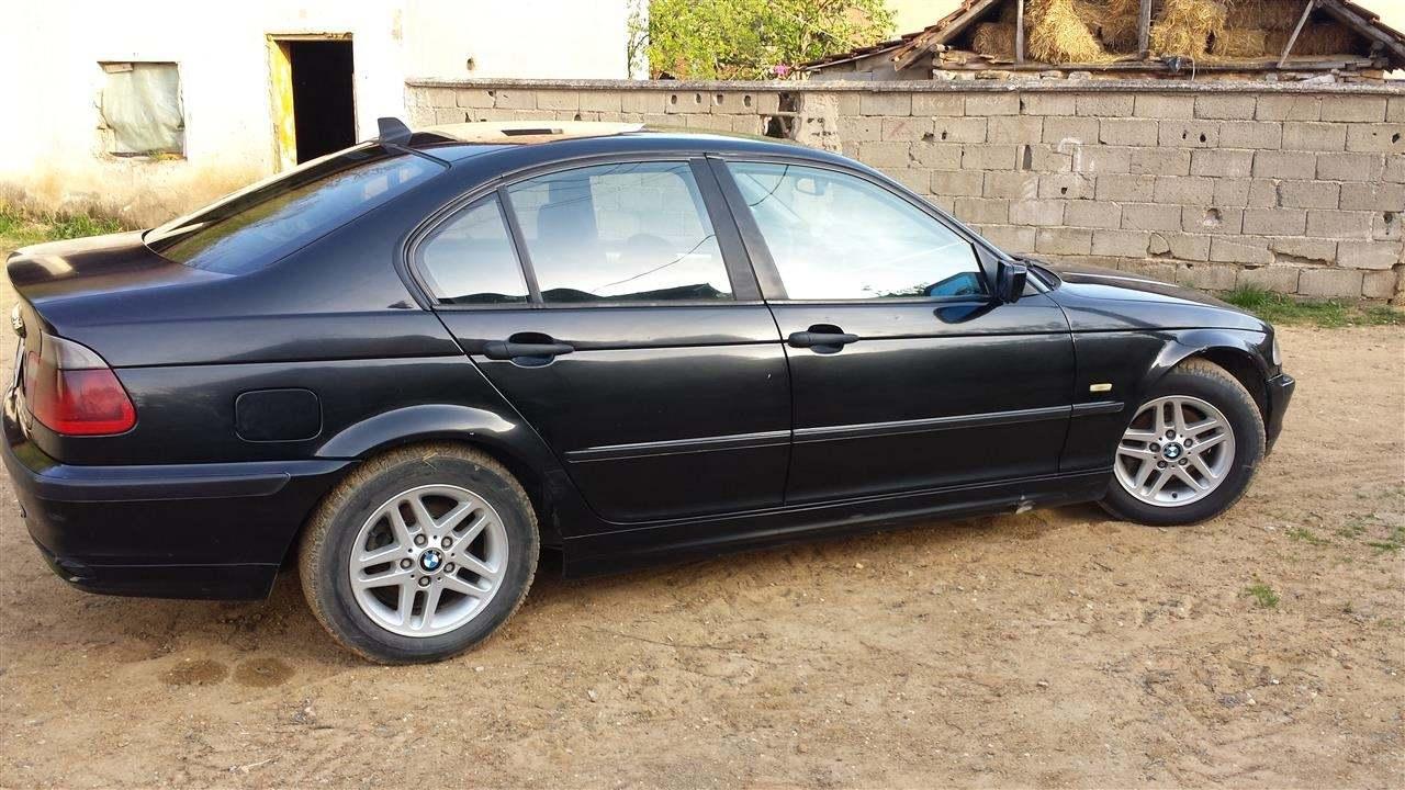 BMW-320D-