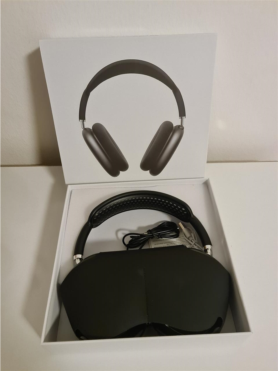 Airpods-Max-
