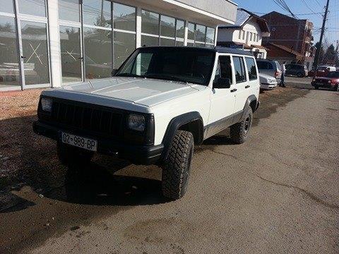 Jeep-Cherooke-