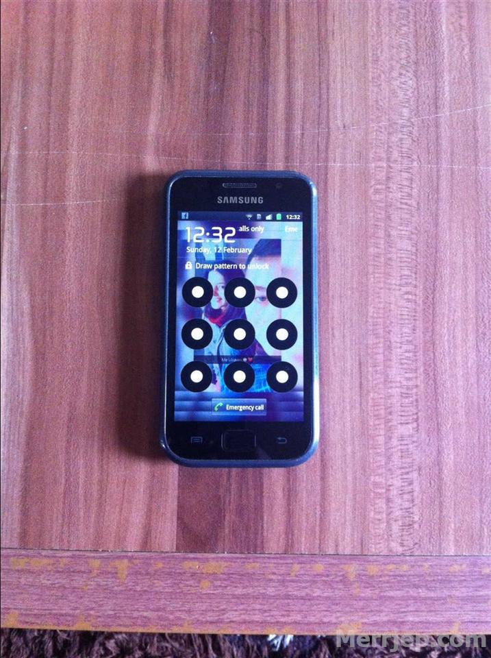 shitet samsung galaksi es 1 plus shum i rujtun