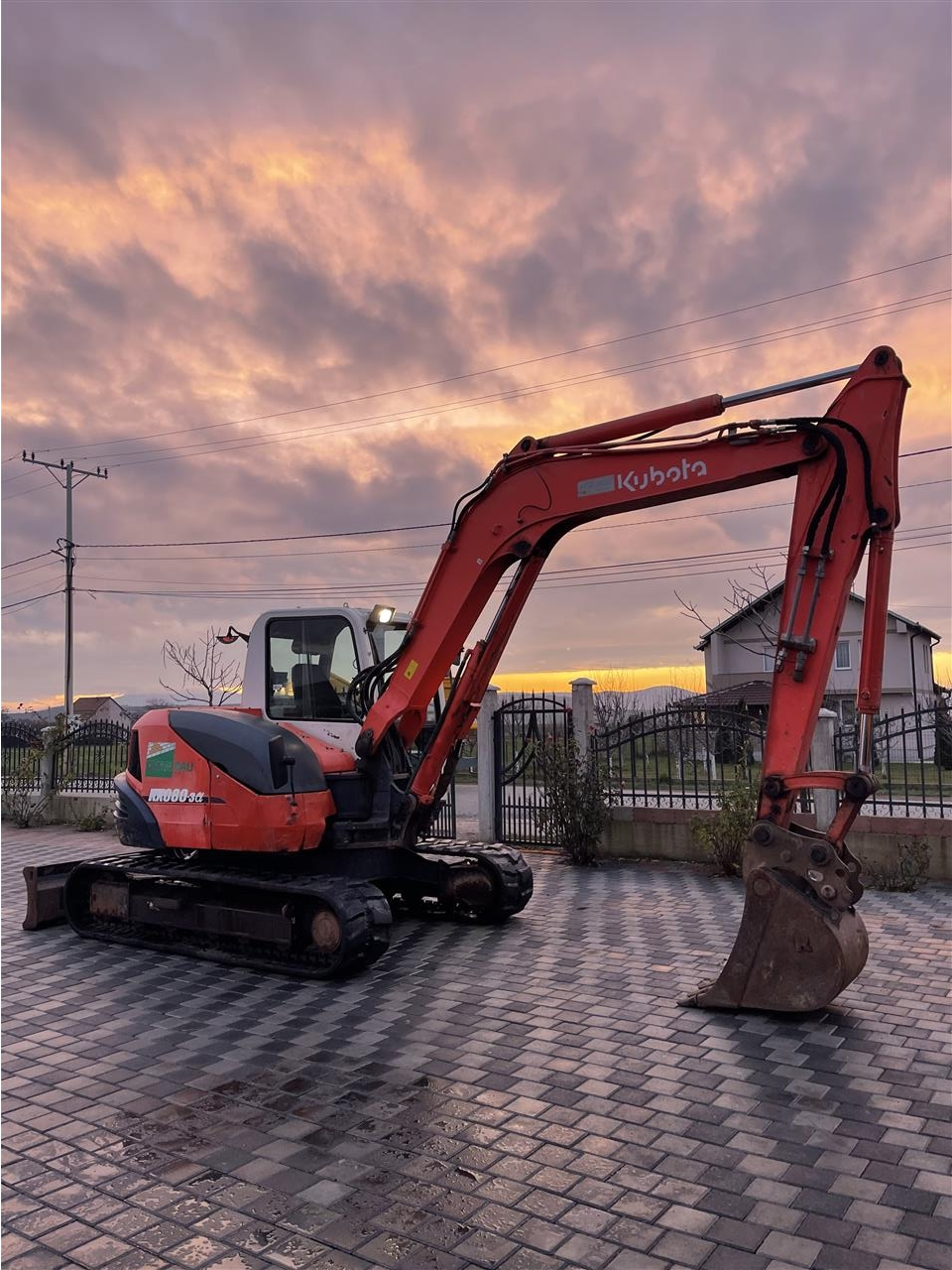 KUBOTA-8-TONA-------------