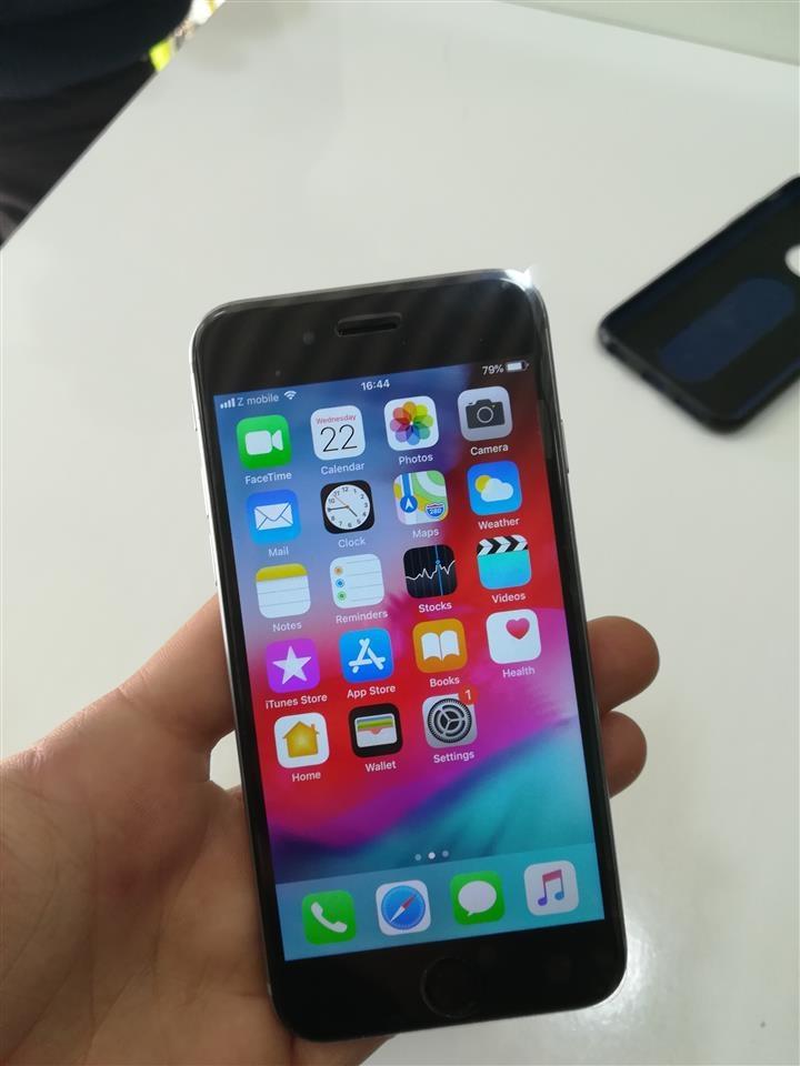 Shes-iPhone-6-
