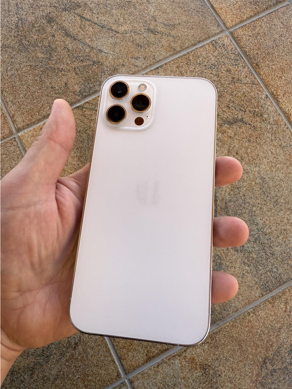Iphone-12-pro-max