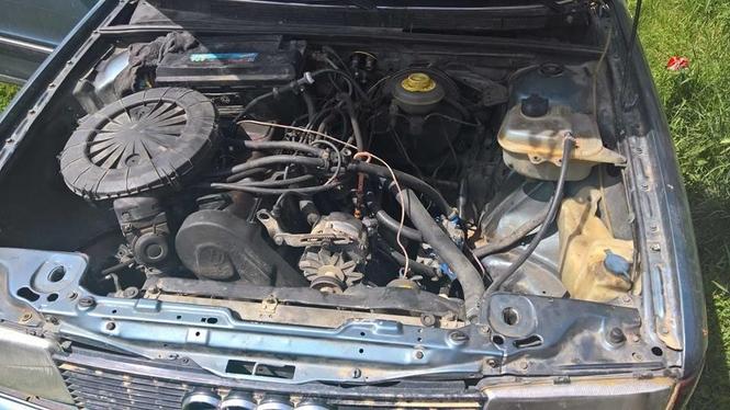 AUDI 80