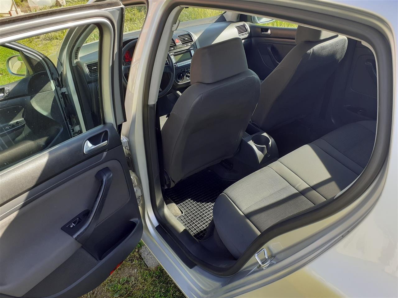 VW-Golf-5-