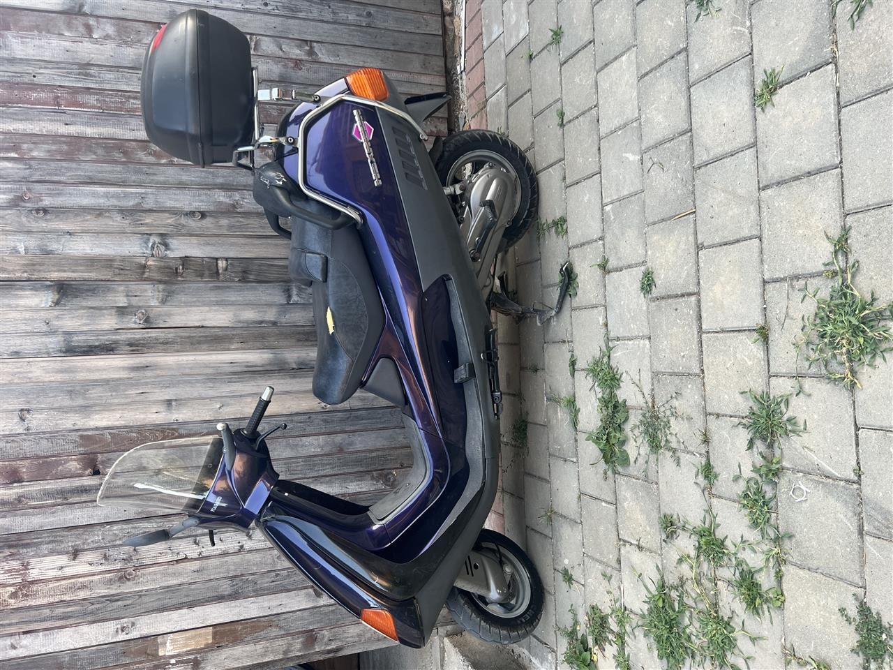 Shitet-Piaggio
