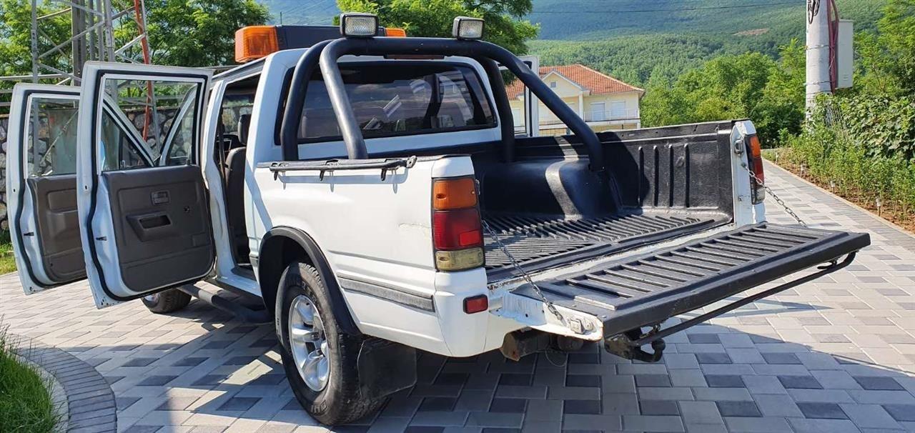 Shitet-Opel-Campo