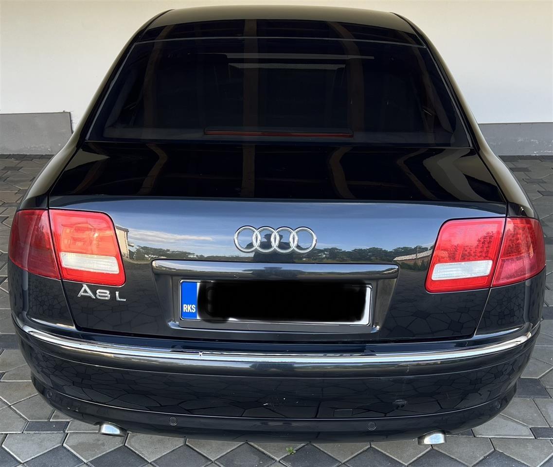 AUDI-A8