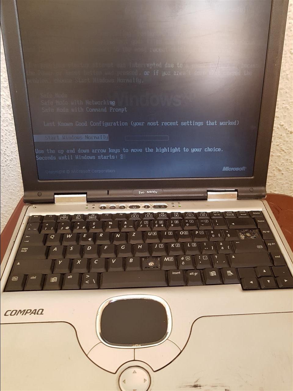 Laptop
